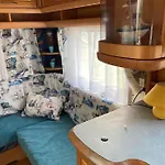 каравана Paradise Camping *
